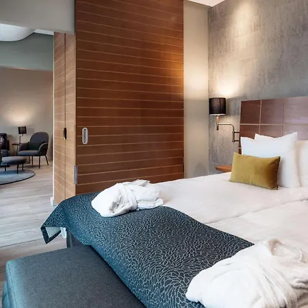 Scandic Simonkenttae 4* Helsinky