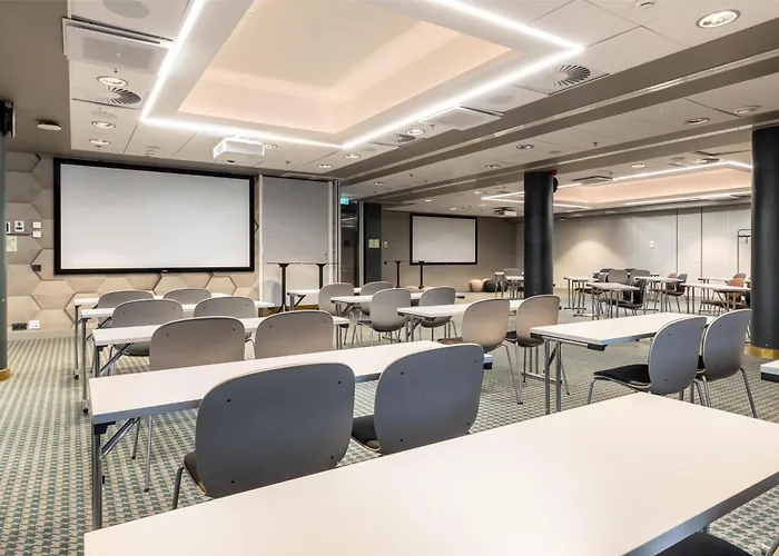 Scandic Simonkenttae 4* Helsinki