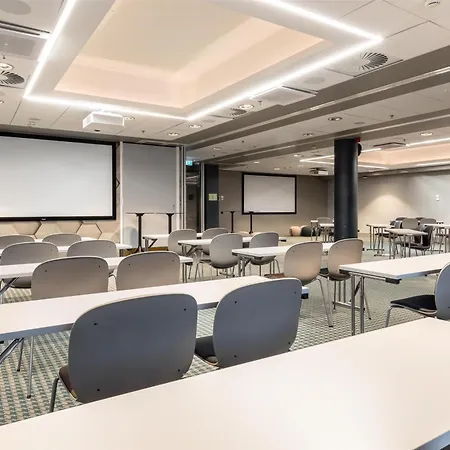 Scandic Simonkenttae 4* Helsingfors