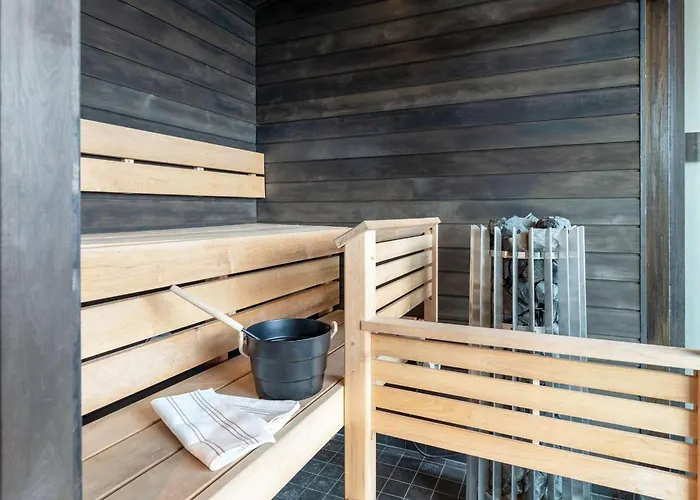 سكانديف سيمونكيتا 4*